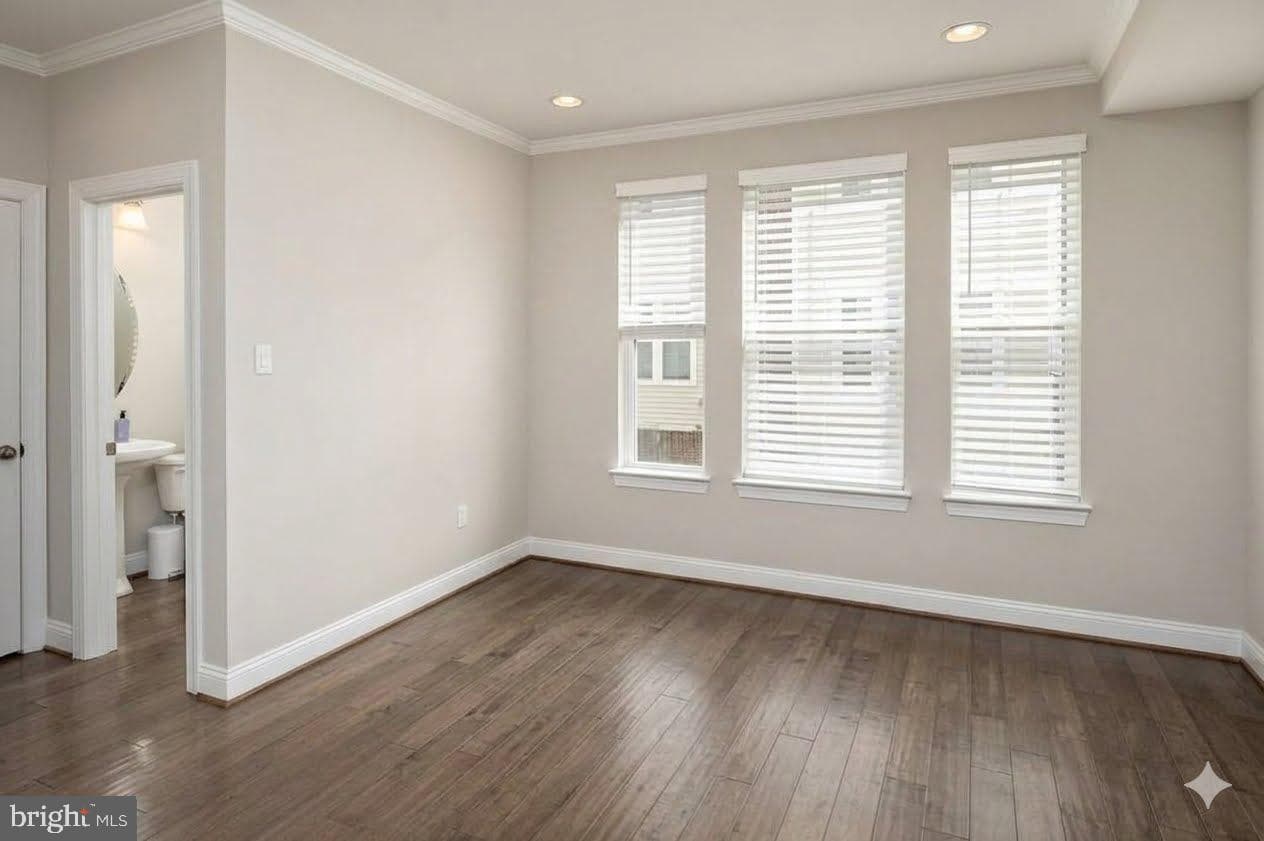 602 James Walker Place photo 18