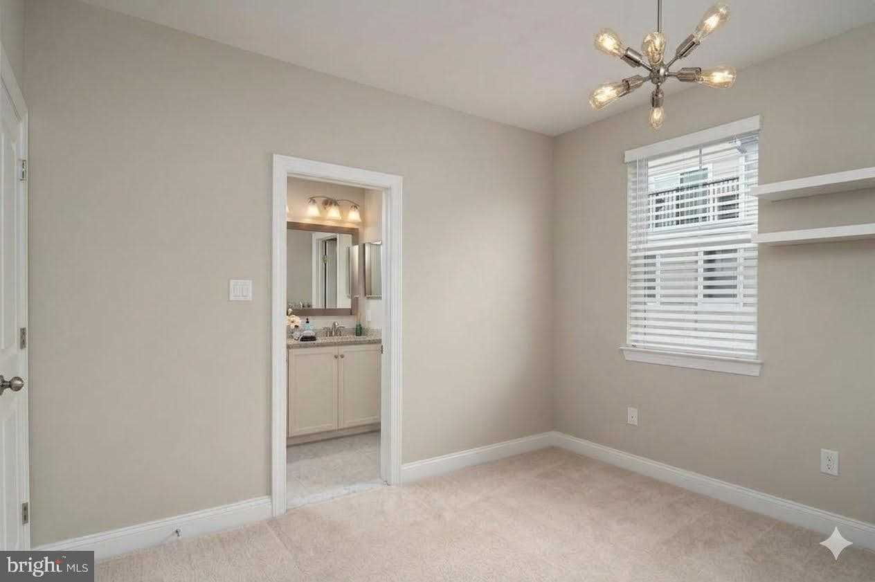 602 James Walker Place photo 28