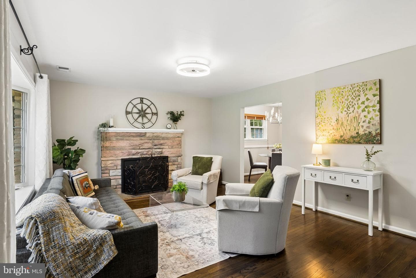 110 Lake View Drive, Annapolis