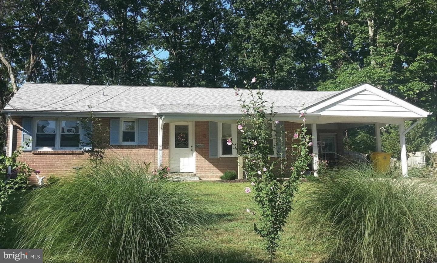 119 Cresston Road photo 1