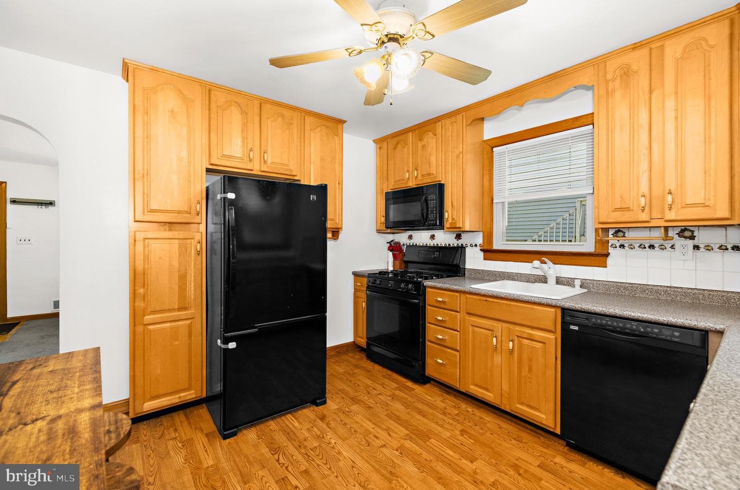205 7th Avenue photo 13