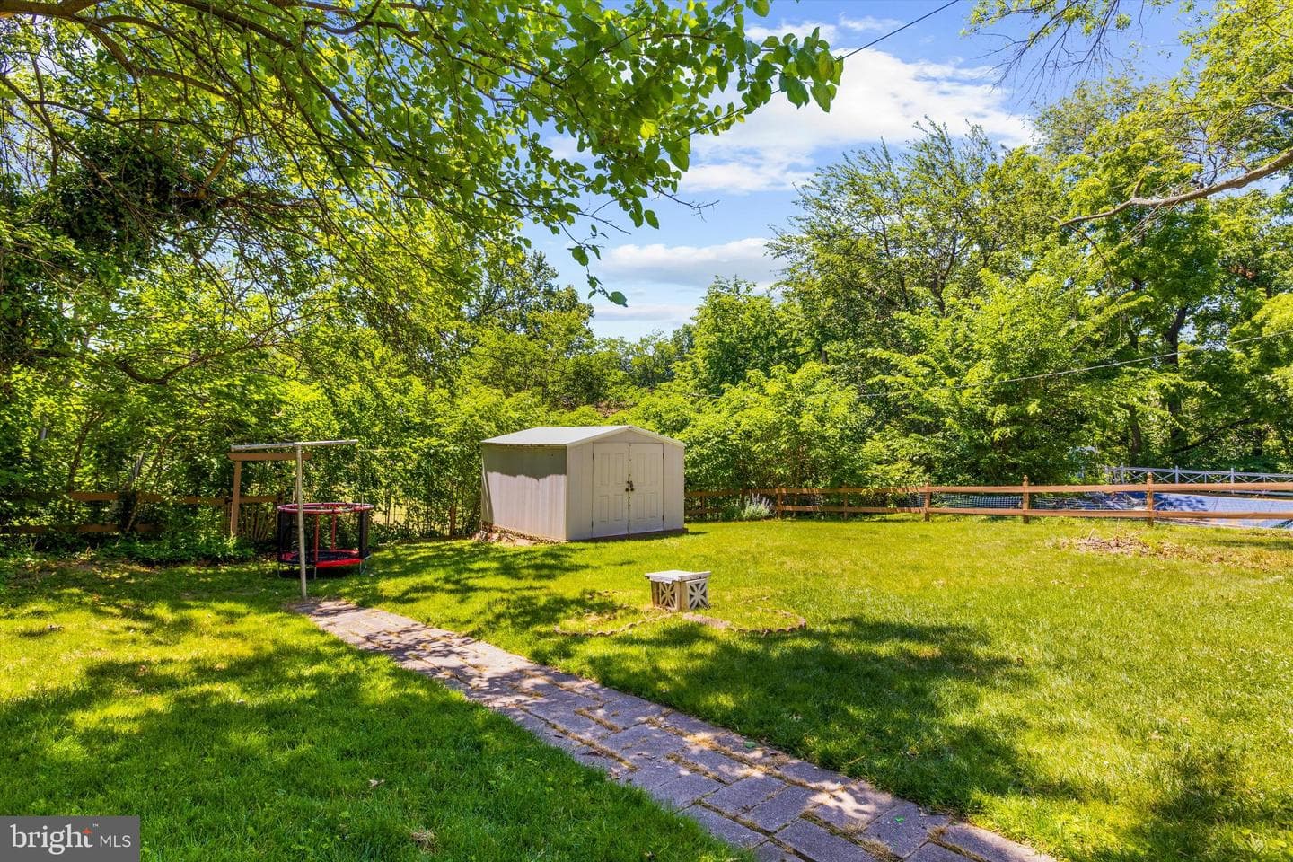 205 7th Avenue photo 43