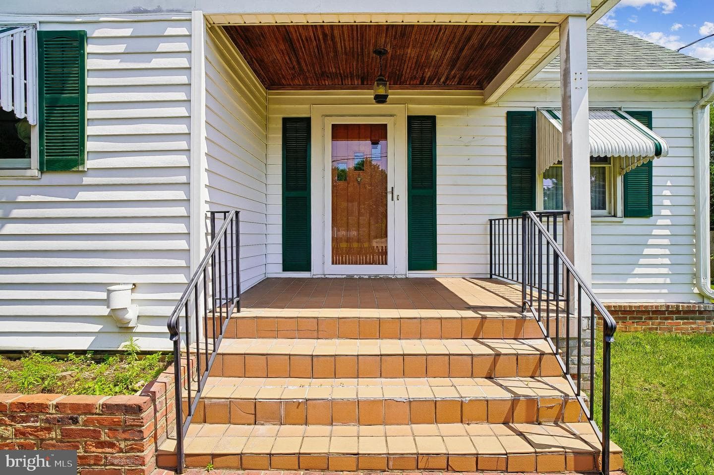 1110 Tyler Avenue photo 36