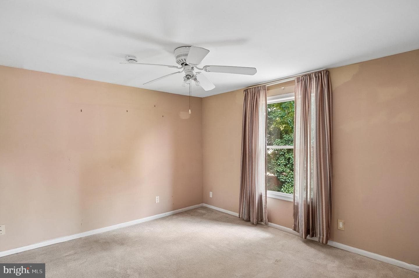 1110 Tyler Avenue photo 50