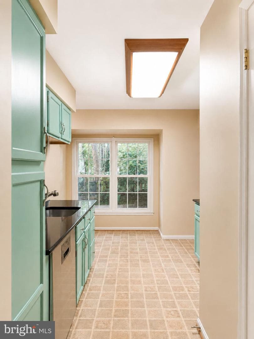 606 Lions Gate Lane photo 38