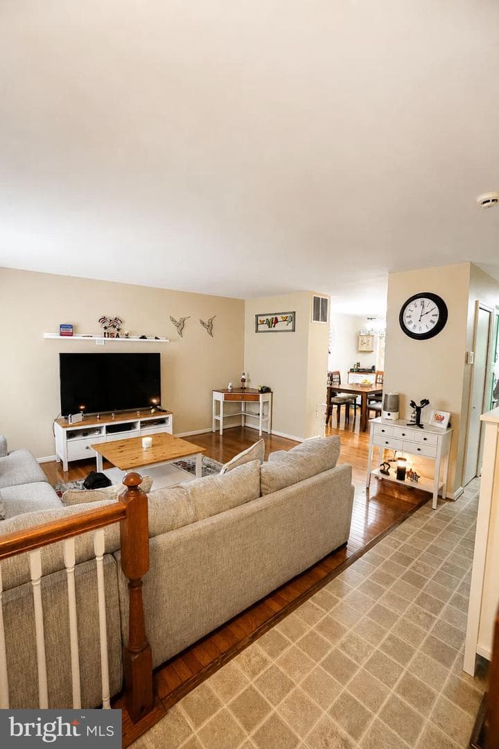606 Lions Gate Lane photo 4