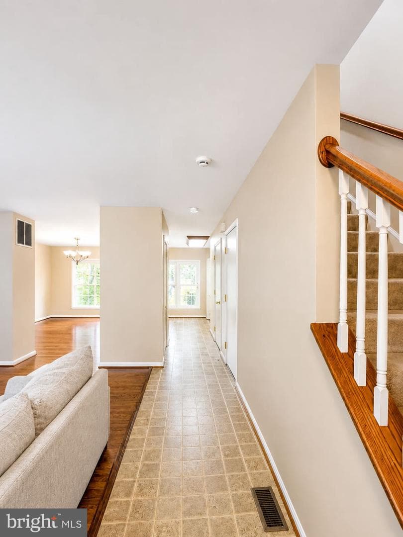 606 Lions Gate Lane photo 5