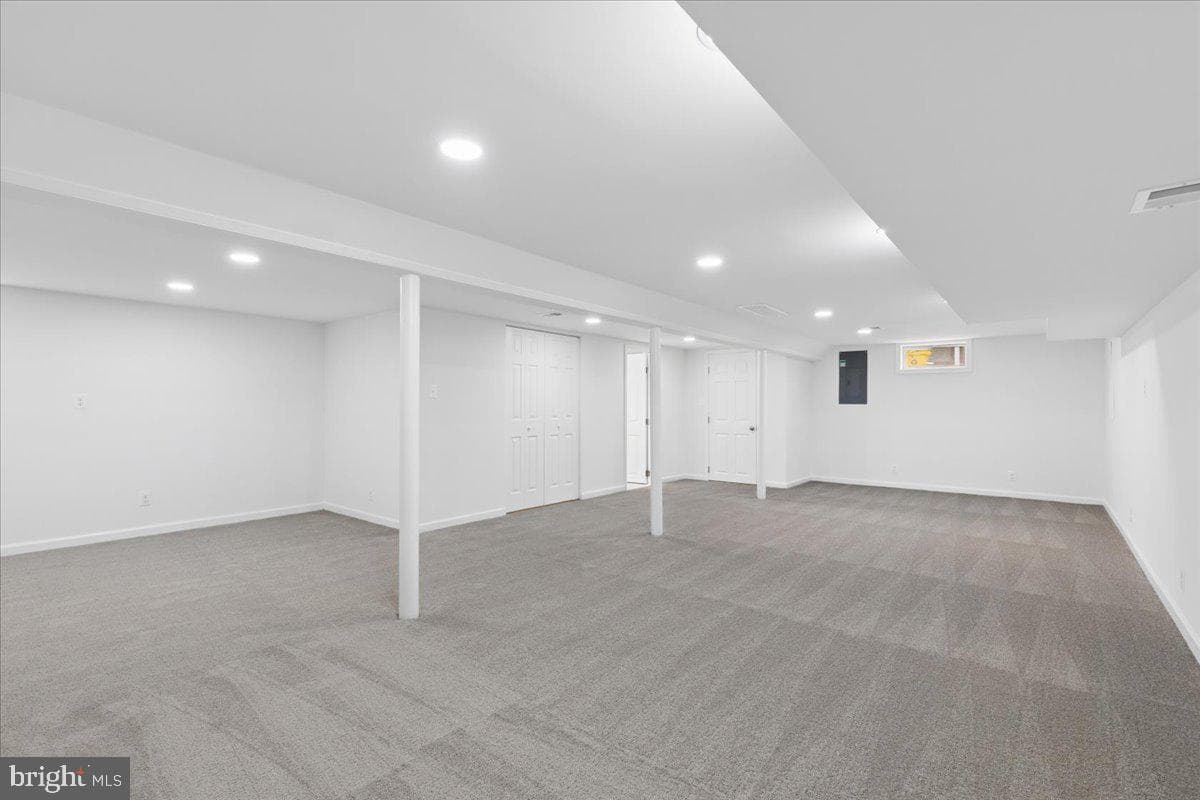 105 Chalmers Avenue photo 30