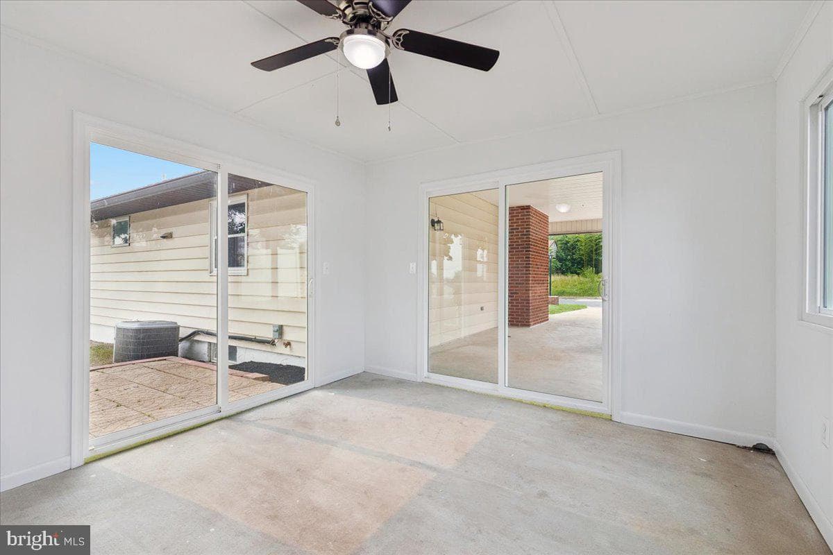 105 Chalmers Avenue photo 39