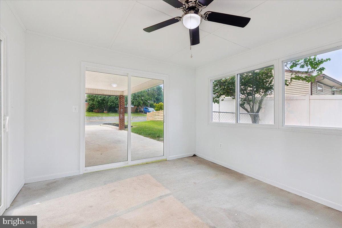 105 Chalmers Avenue photo 40