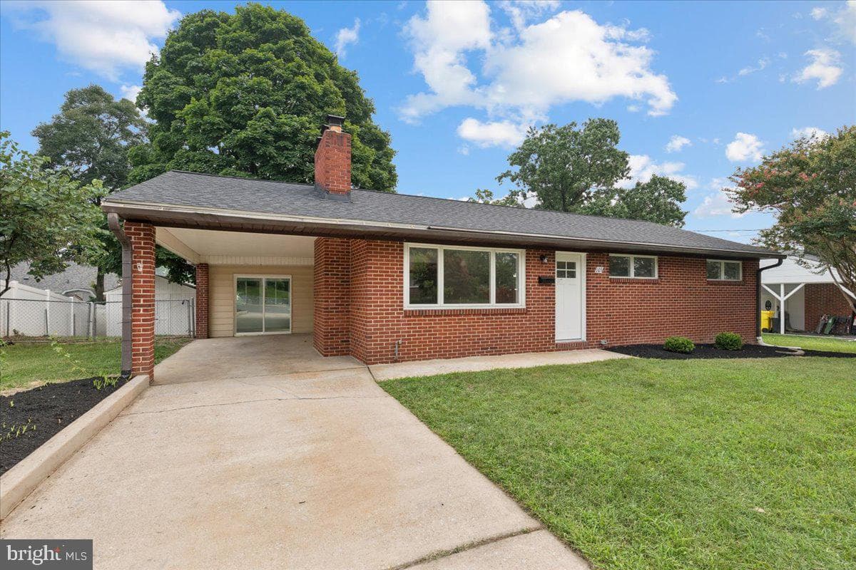 105 Chalmers Avenue photo 49