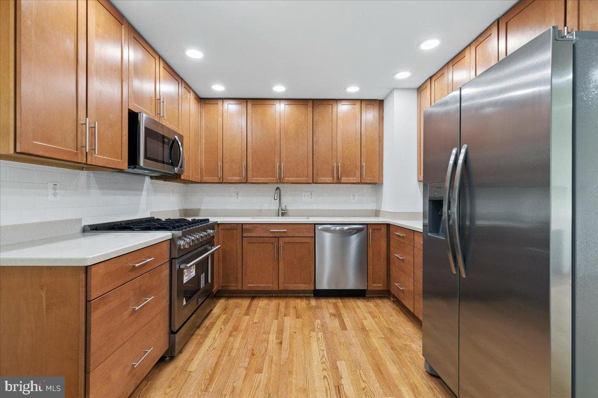 105 Chalmers Avenue photo 7