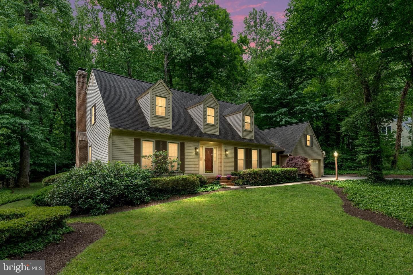 21 Old Sturbridge Road photo 1