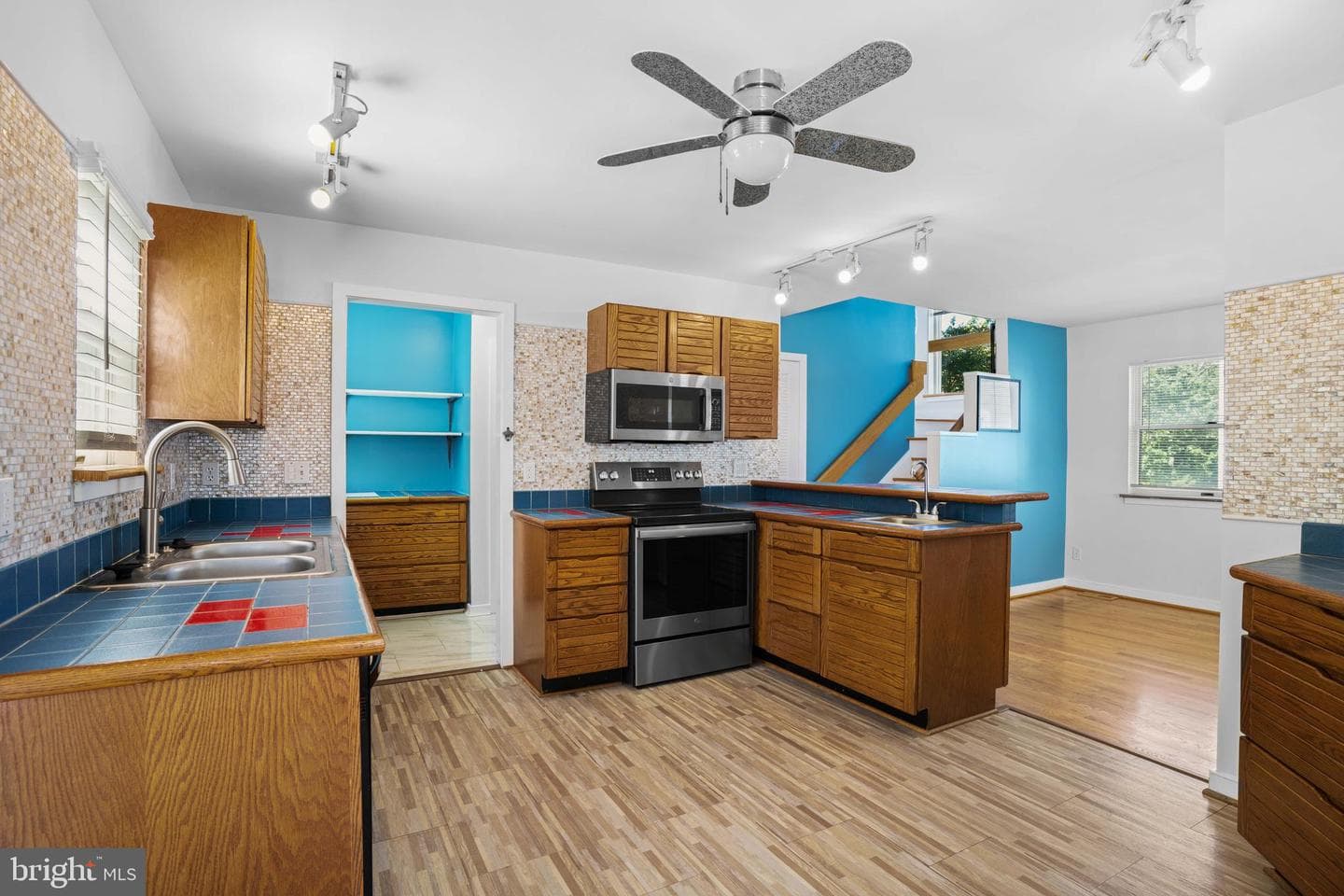 4734 Oak Rd photo 13