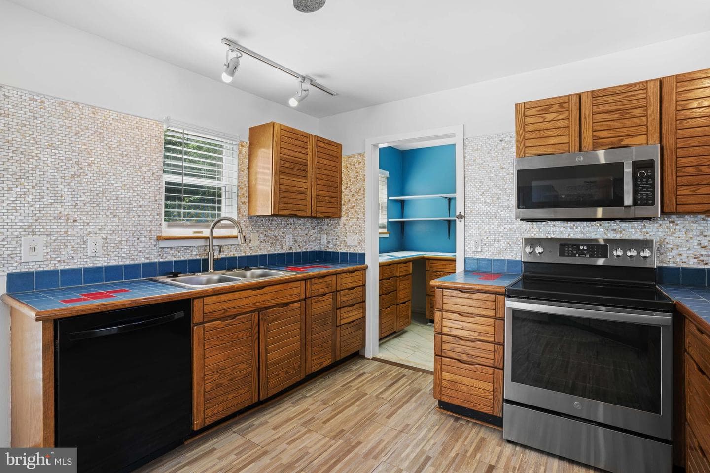 4734 Oak Rd photo 15