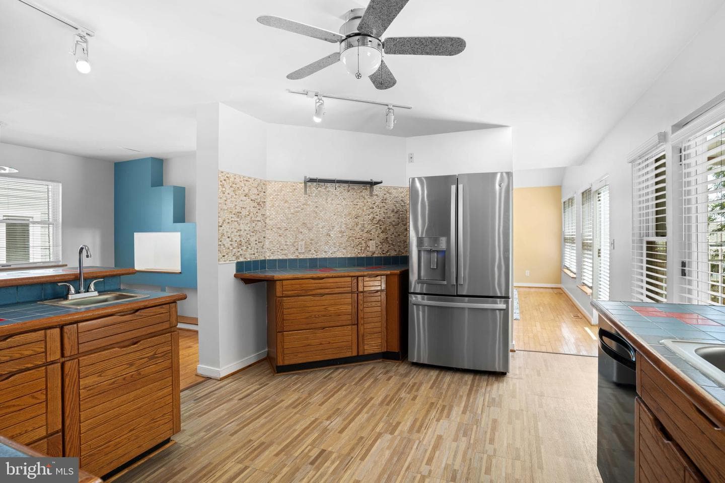 4734 Oak Rd photo 16
