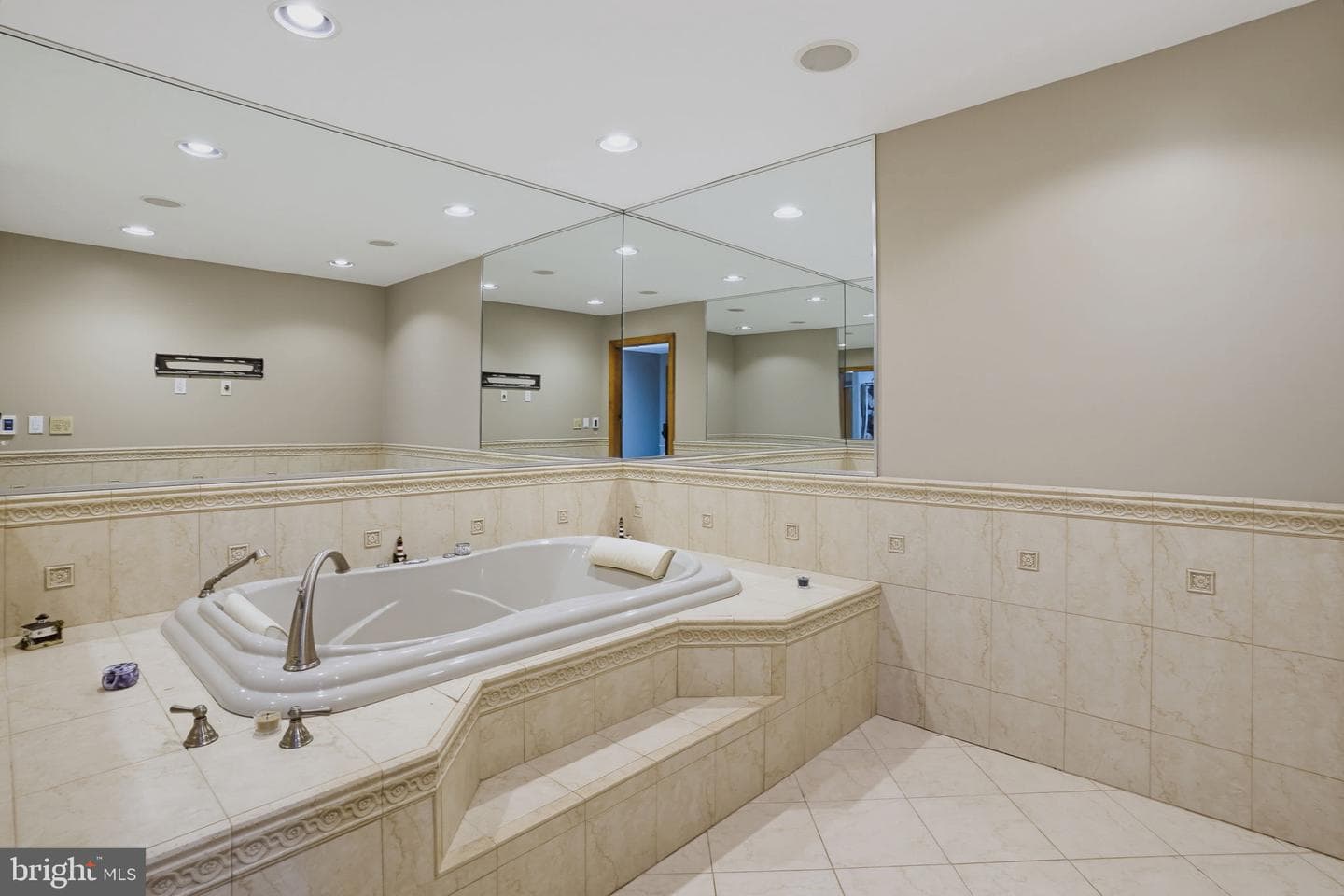 1161 Steamboat Road photo 16