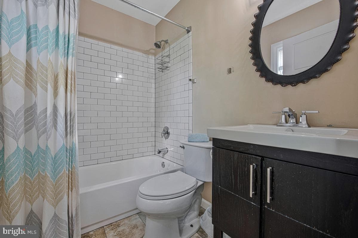 219 Lockwood Court photo 25