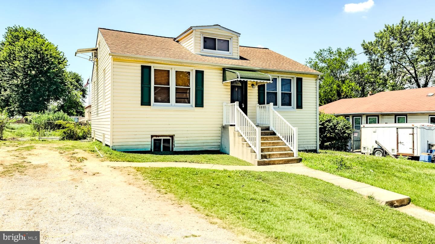 622 Franklin Avenue photo 2