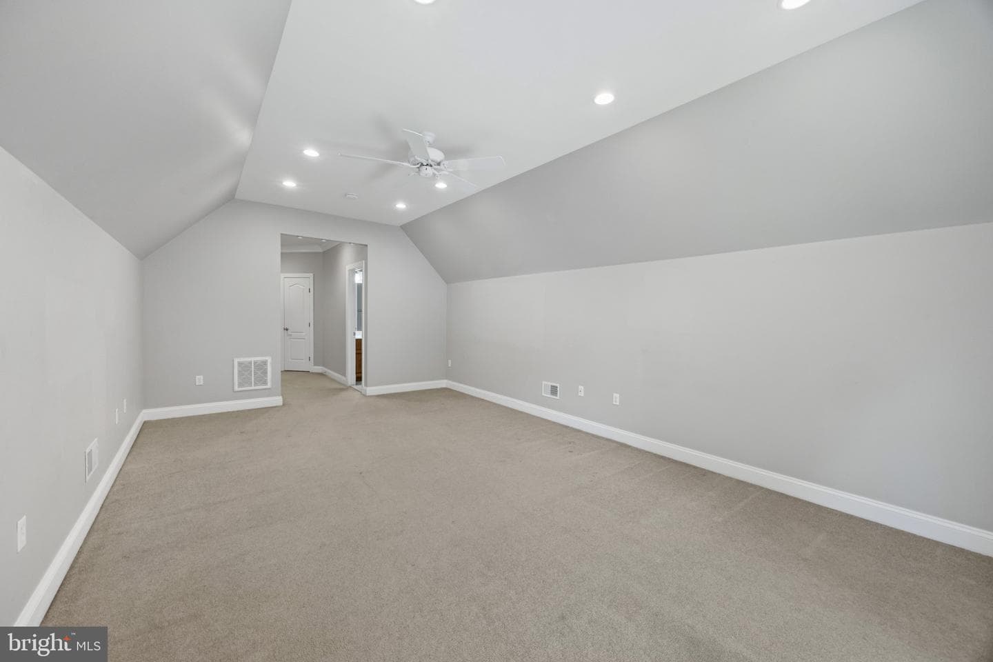 1614 Annesley Court photo 29