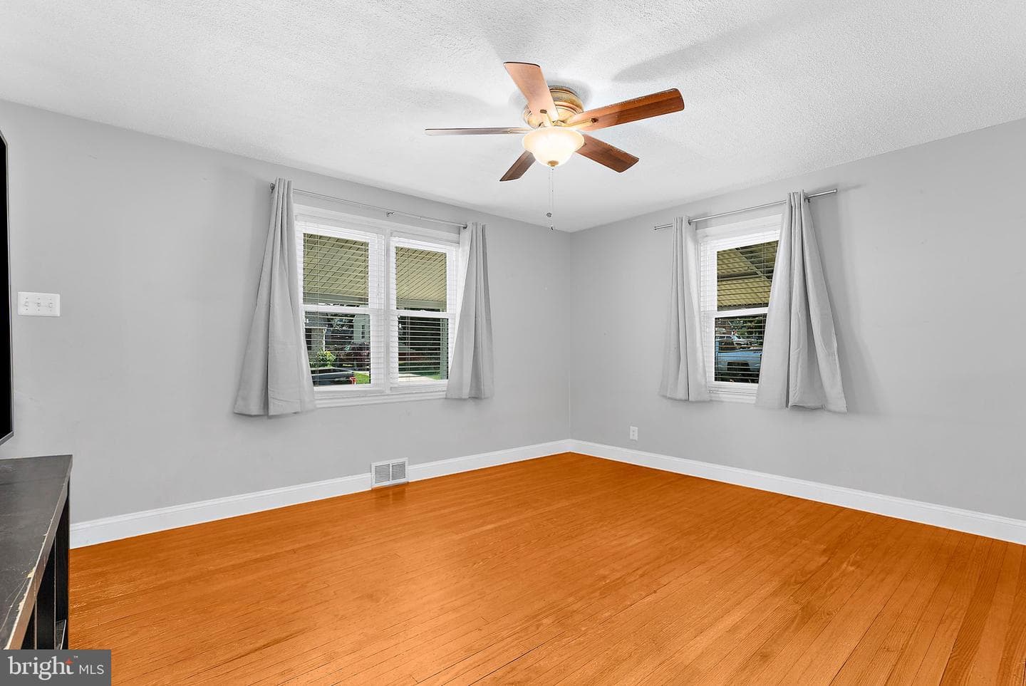 212 Lake Road photo 8