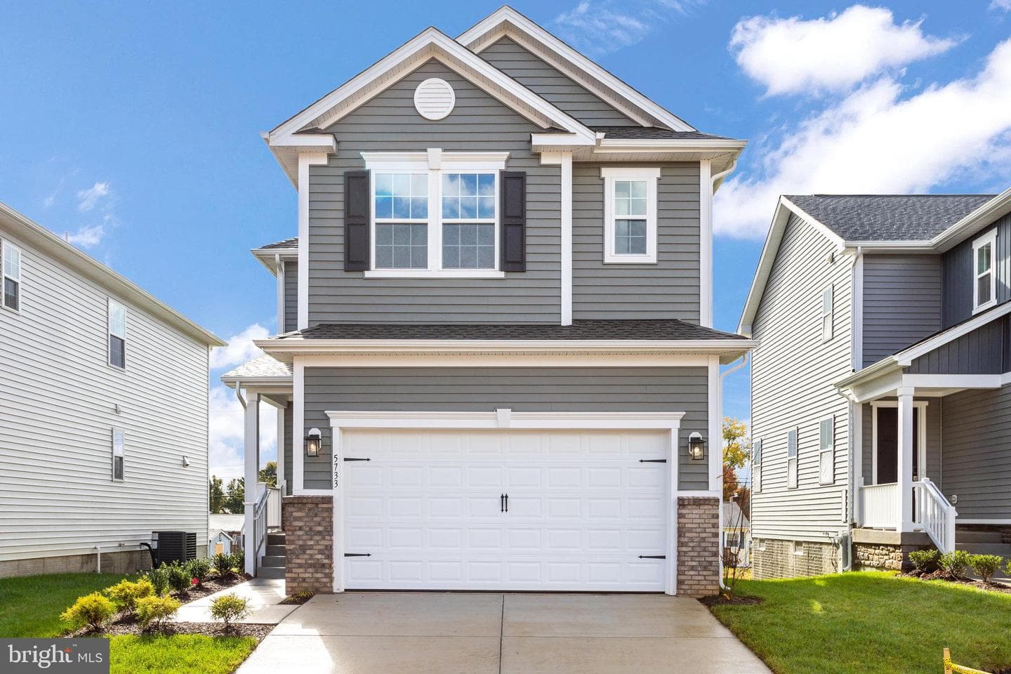 5733 Howard Drive photo 4