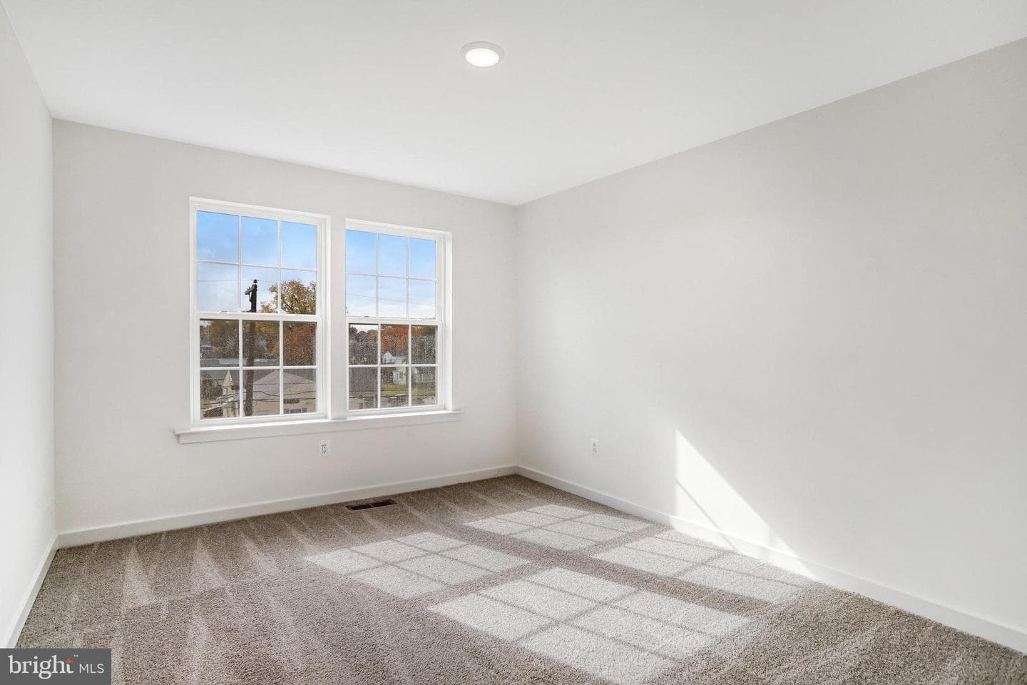 5733 Howard Drive photo 44