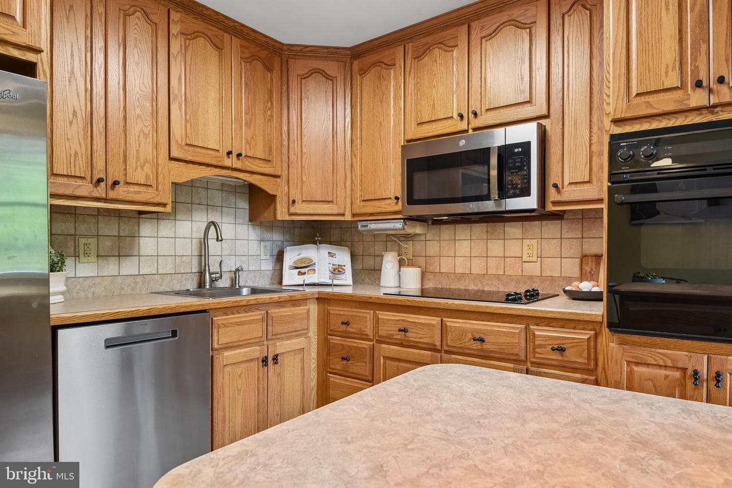 878 Oakdale Cir photo 10