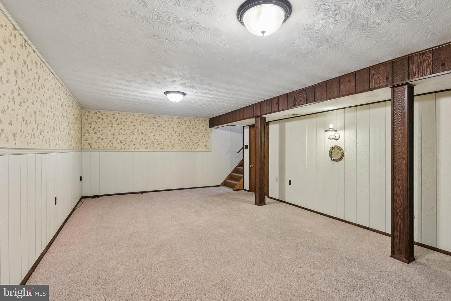 878 Oakdale Cir photo 30
