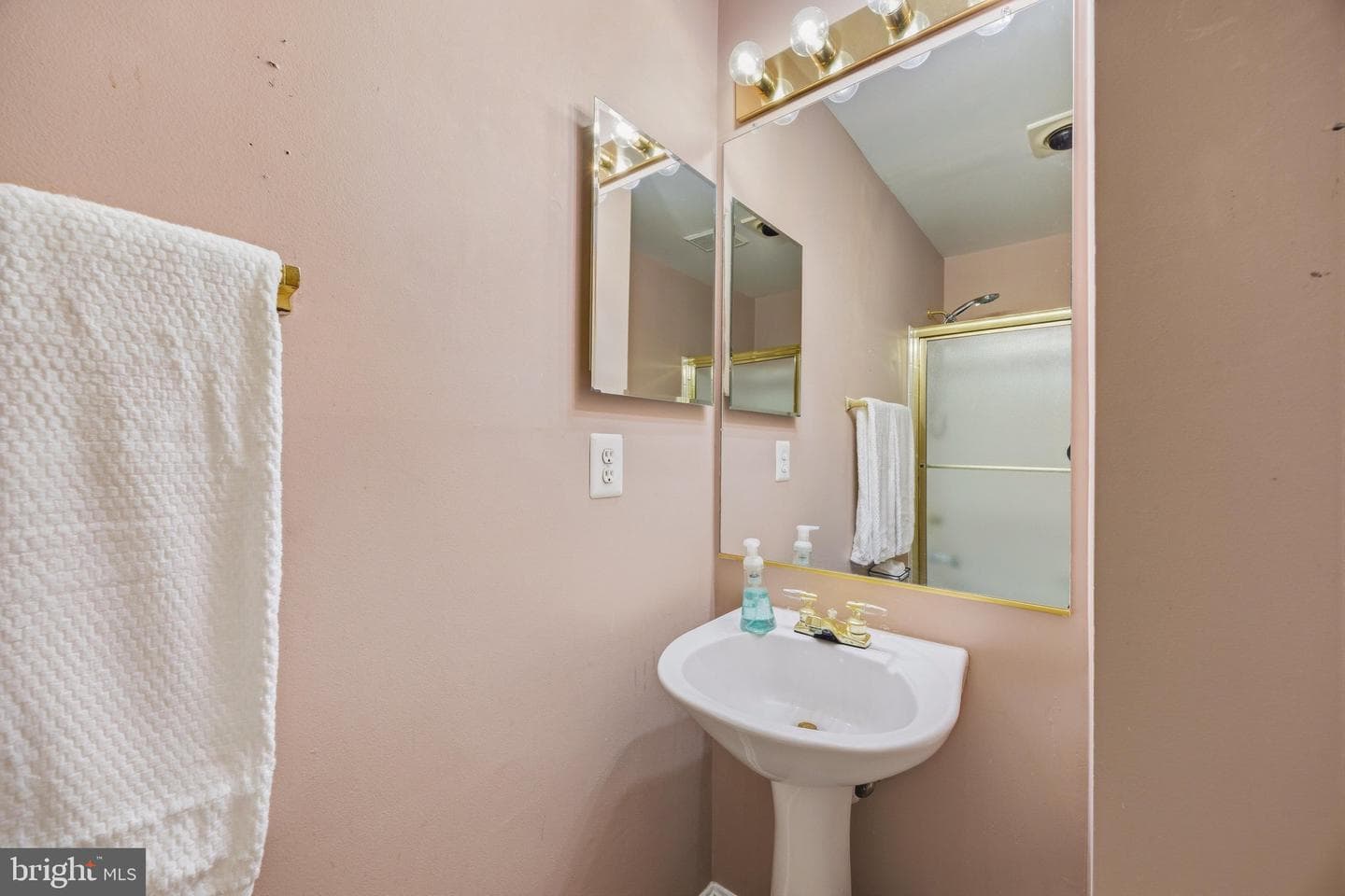721 Mashie Court photo 32