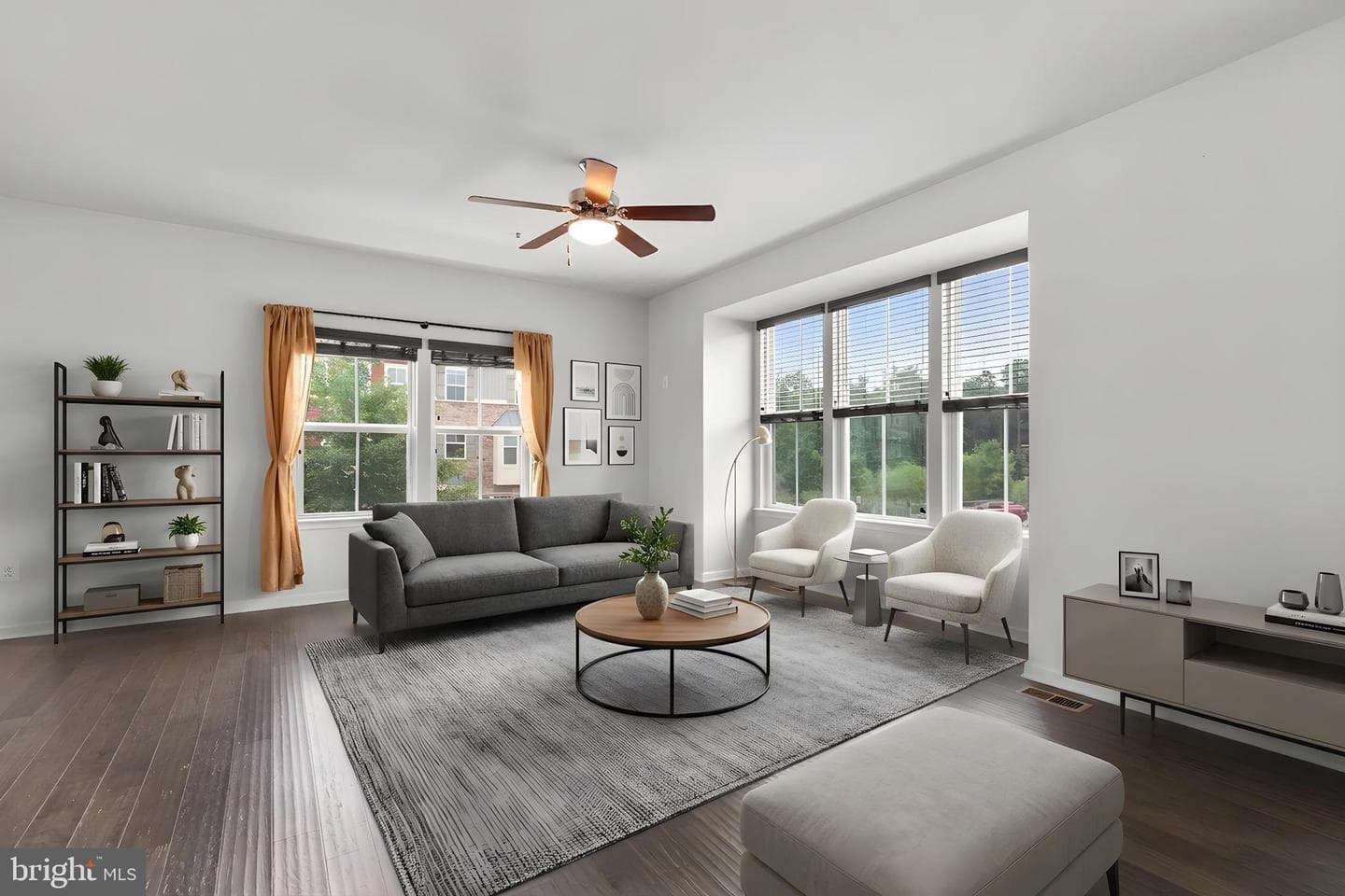 8302 Encore Drive photo 4