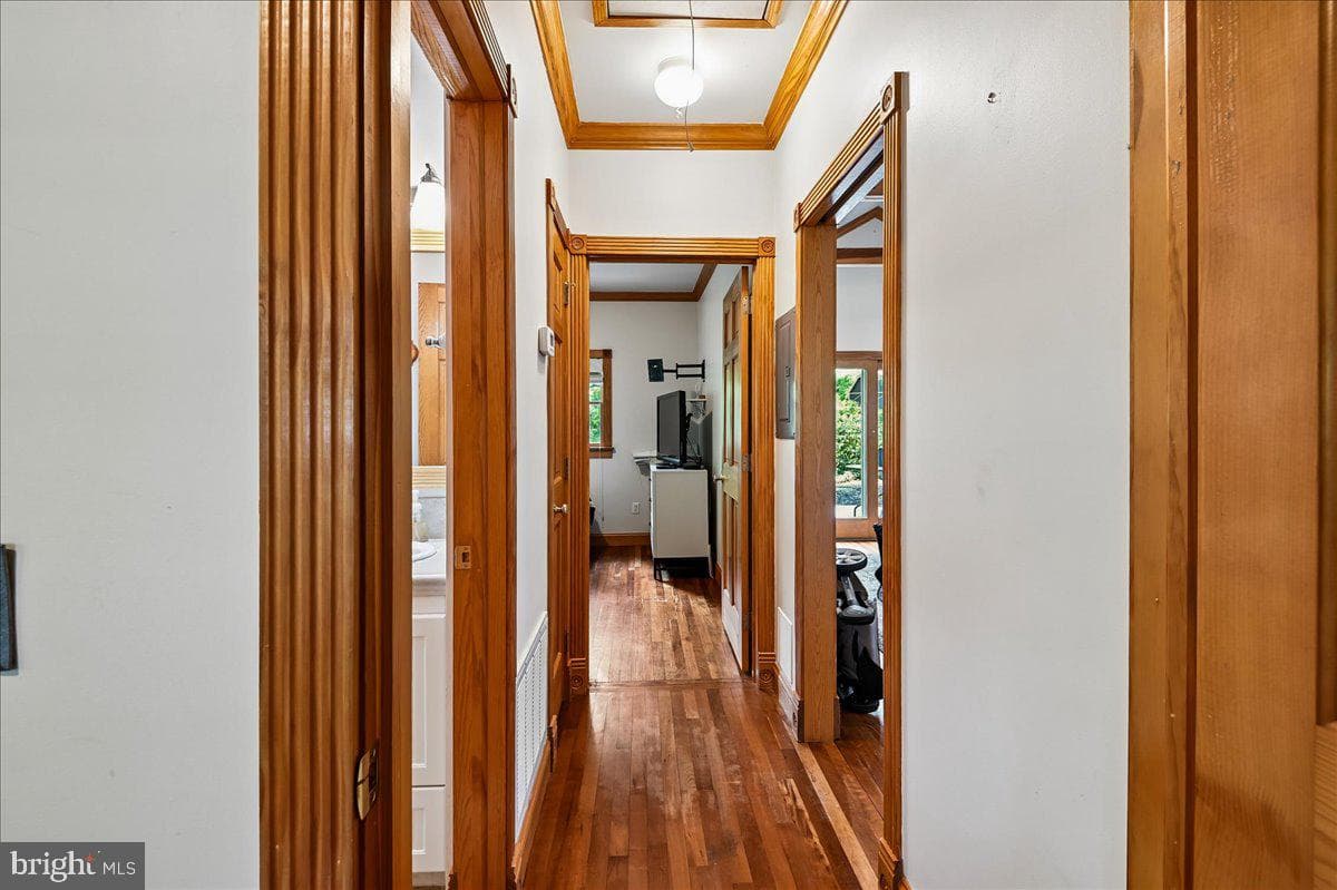 300 Magothy Bridge Road photo 111
