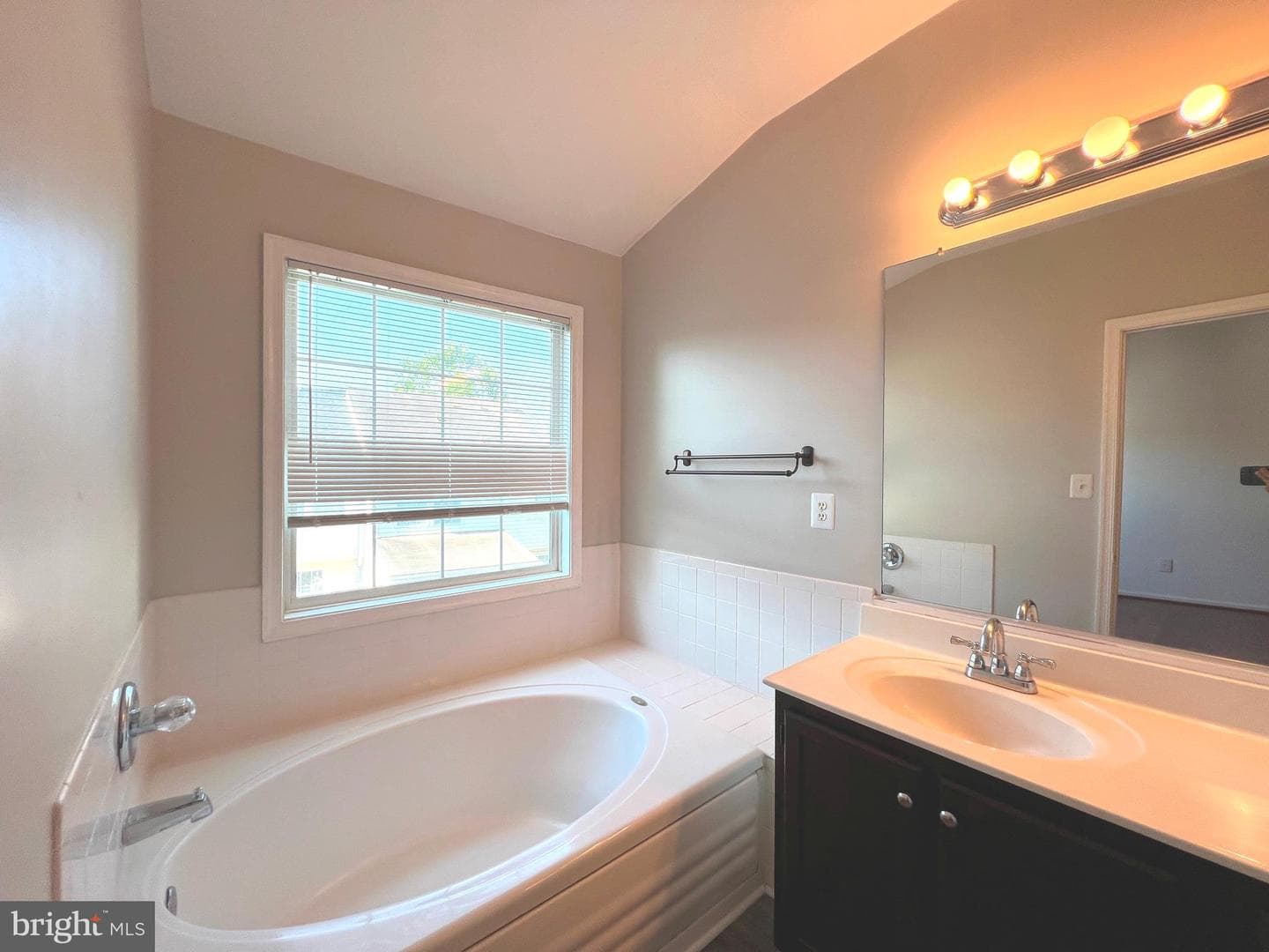 1727 Wood Carriage Way #105 photo 30
