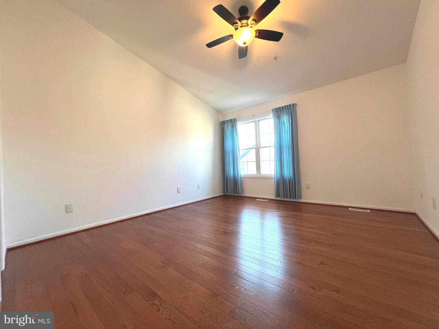 1727 Wood Carriage Way #105 photo 34