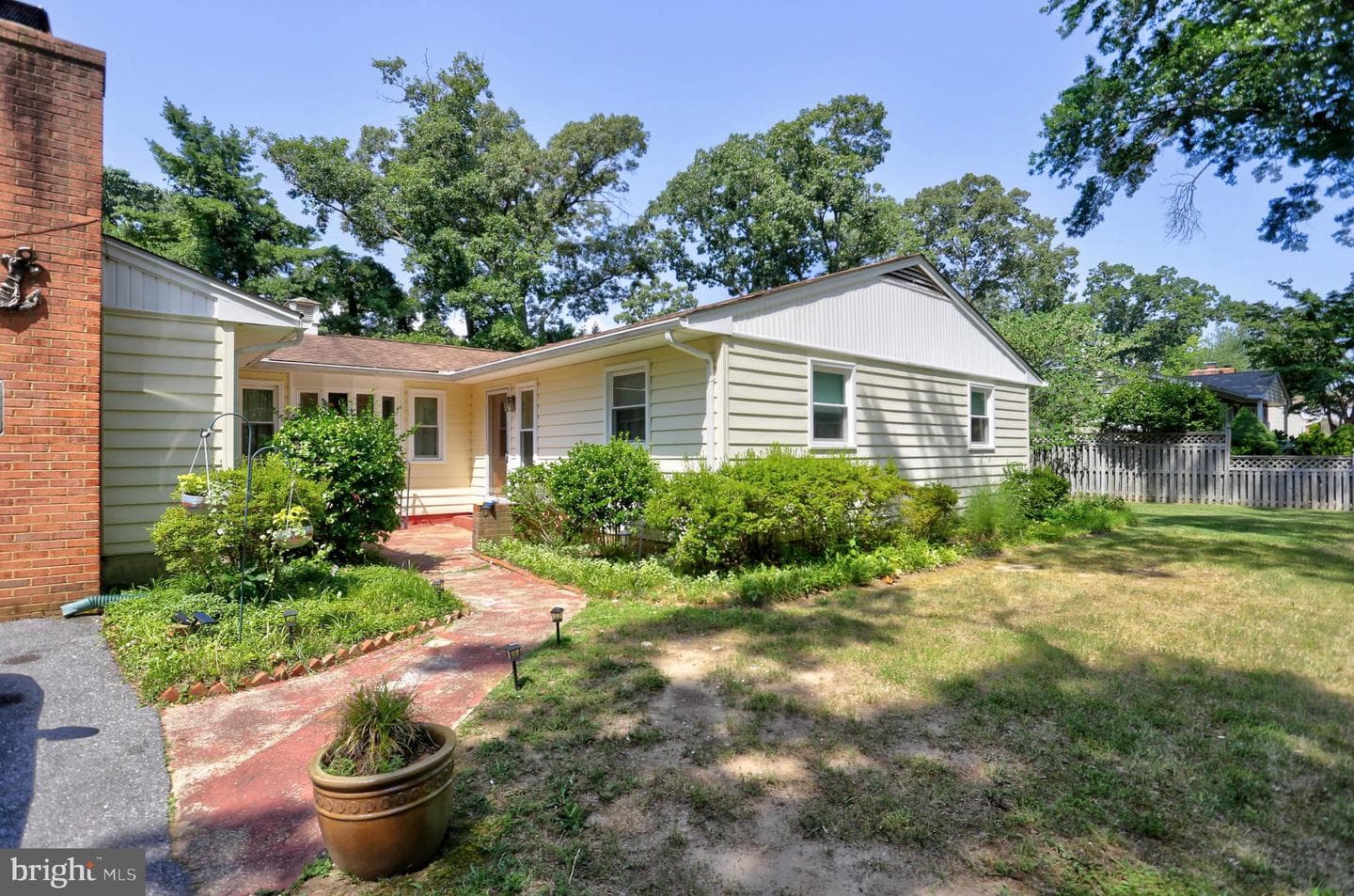 166 Sillery Bay Rd, Pasadena