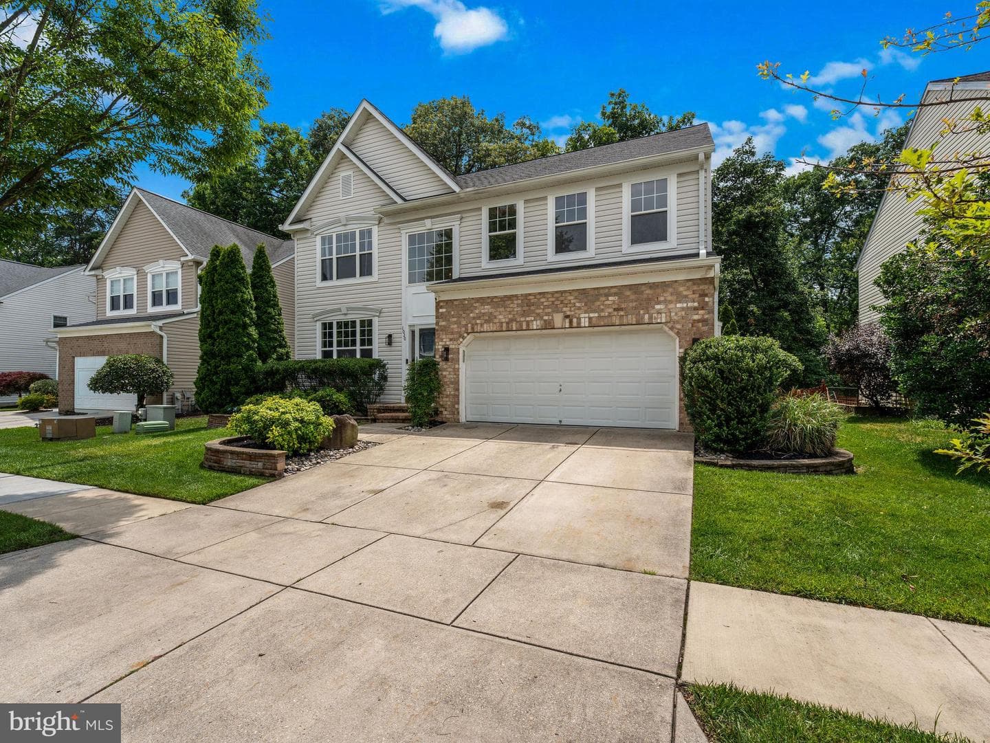 1020 Wheatfield Drive photo 1
