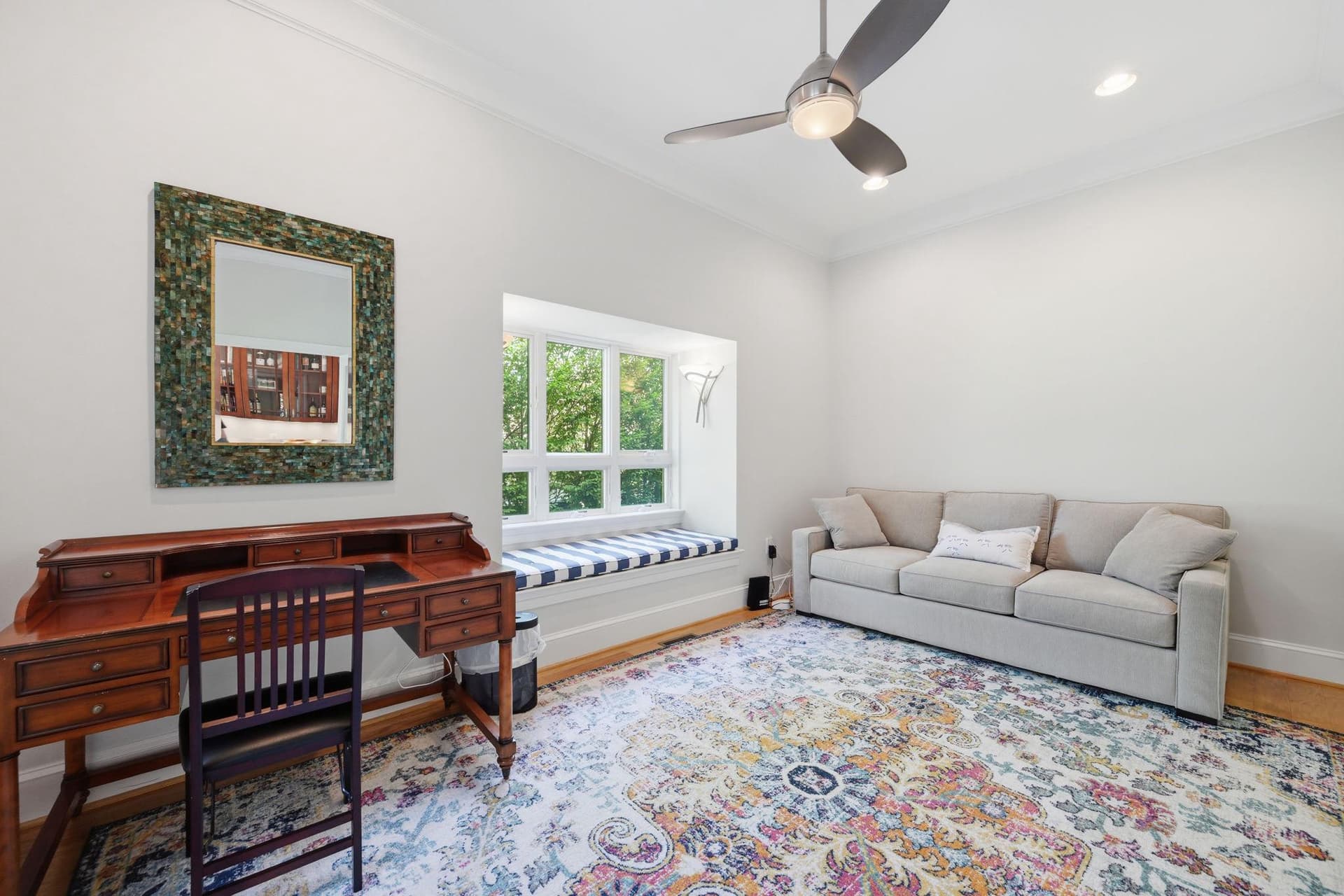 641 Honeysuckle Lane photo 19