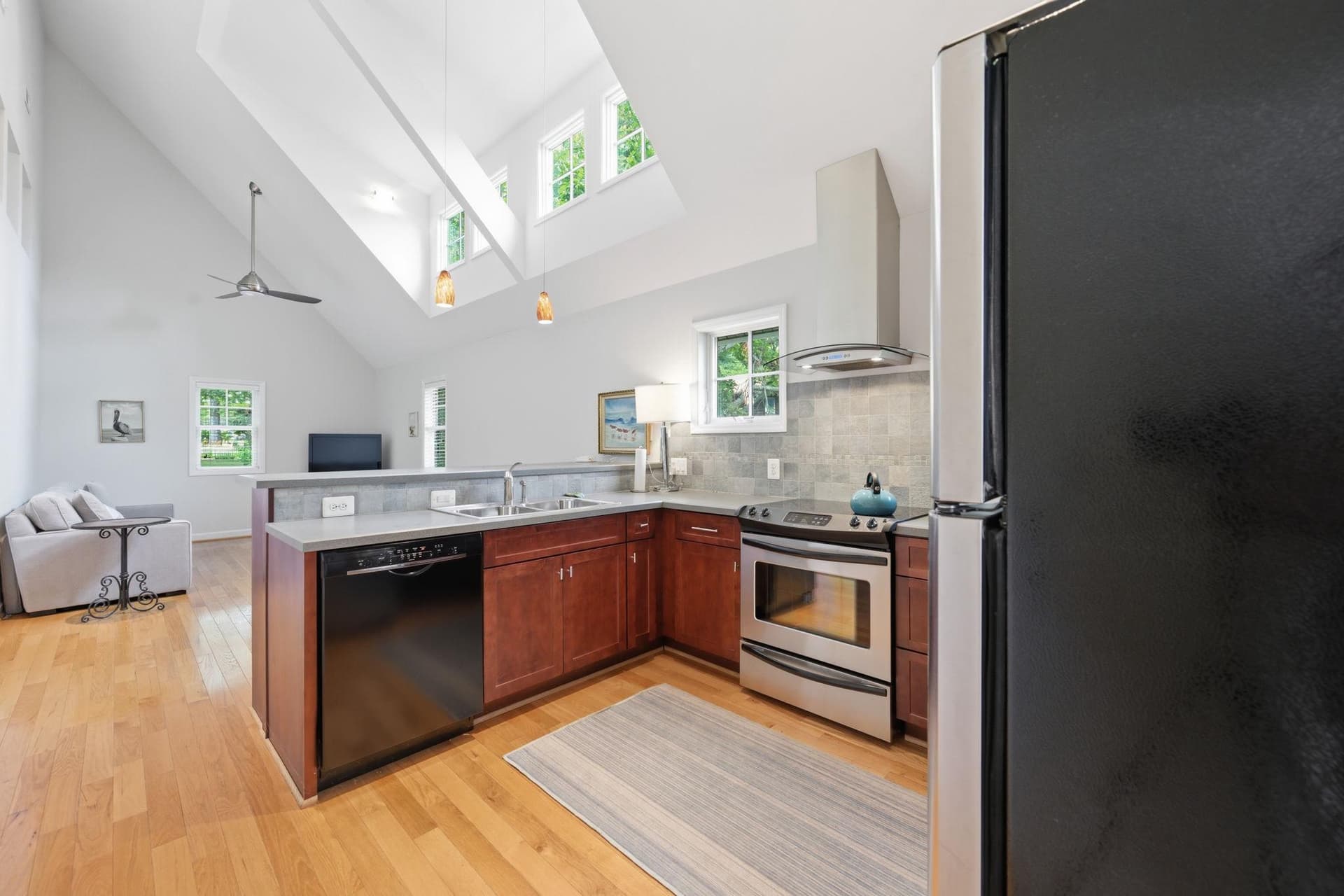 641 Honeysuckle Lane photo 51