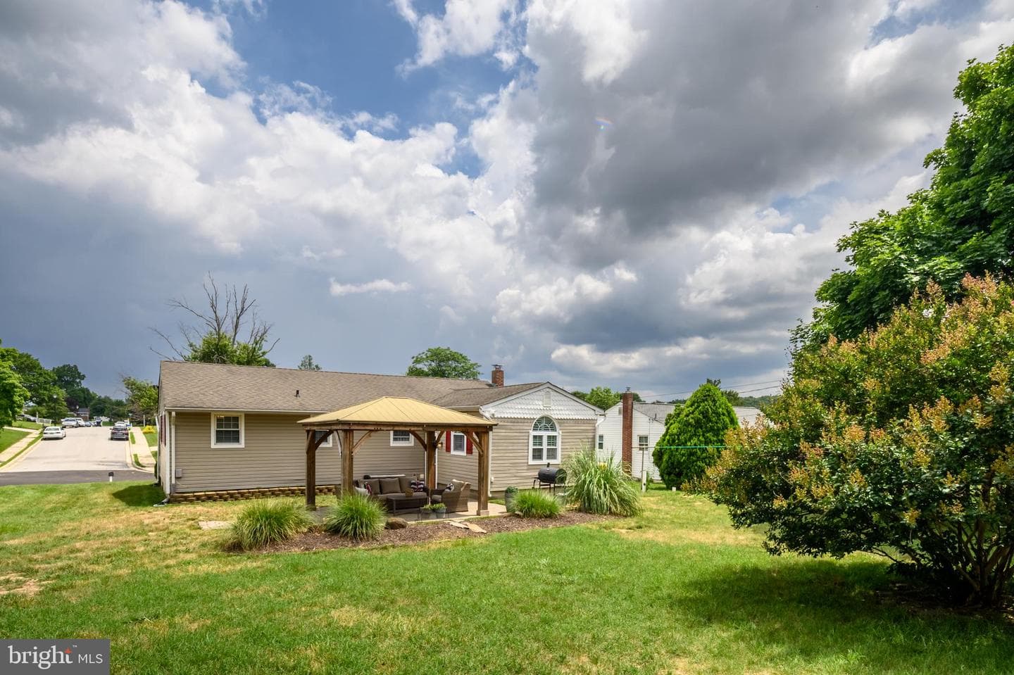 628 Bruce Street photo 19
