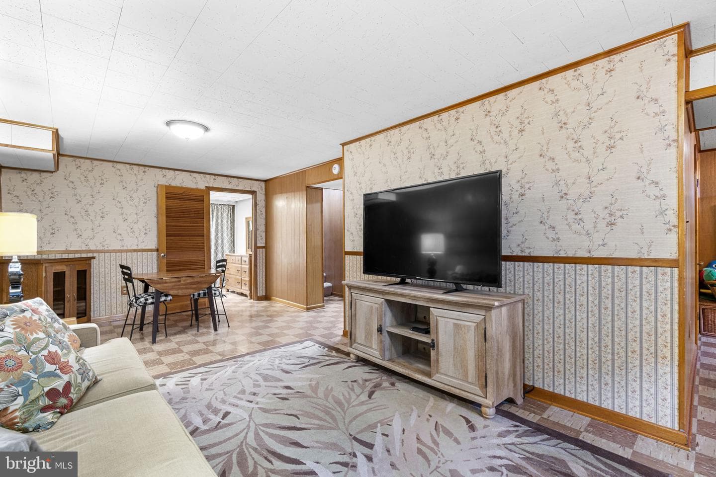 805 Glenview Avenue photo 30