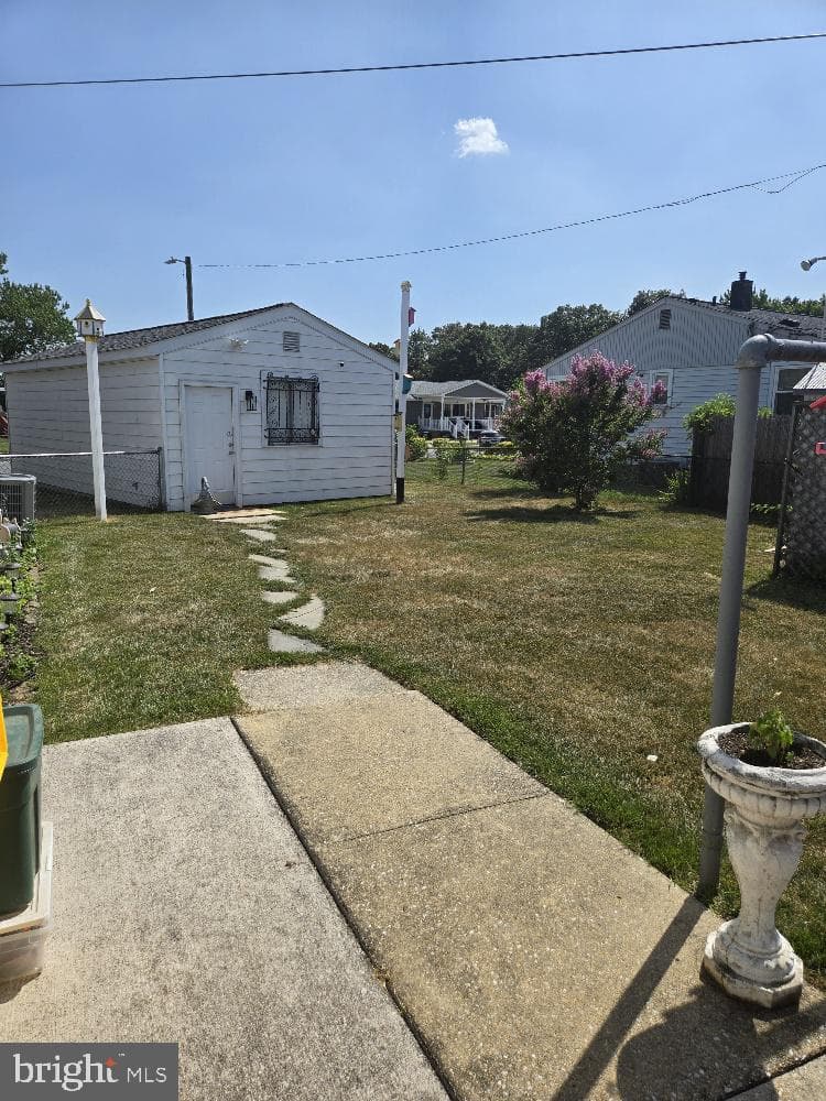 1624 Pleasantville Drive photo 4