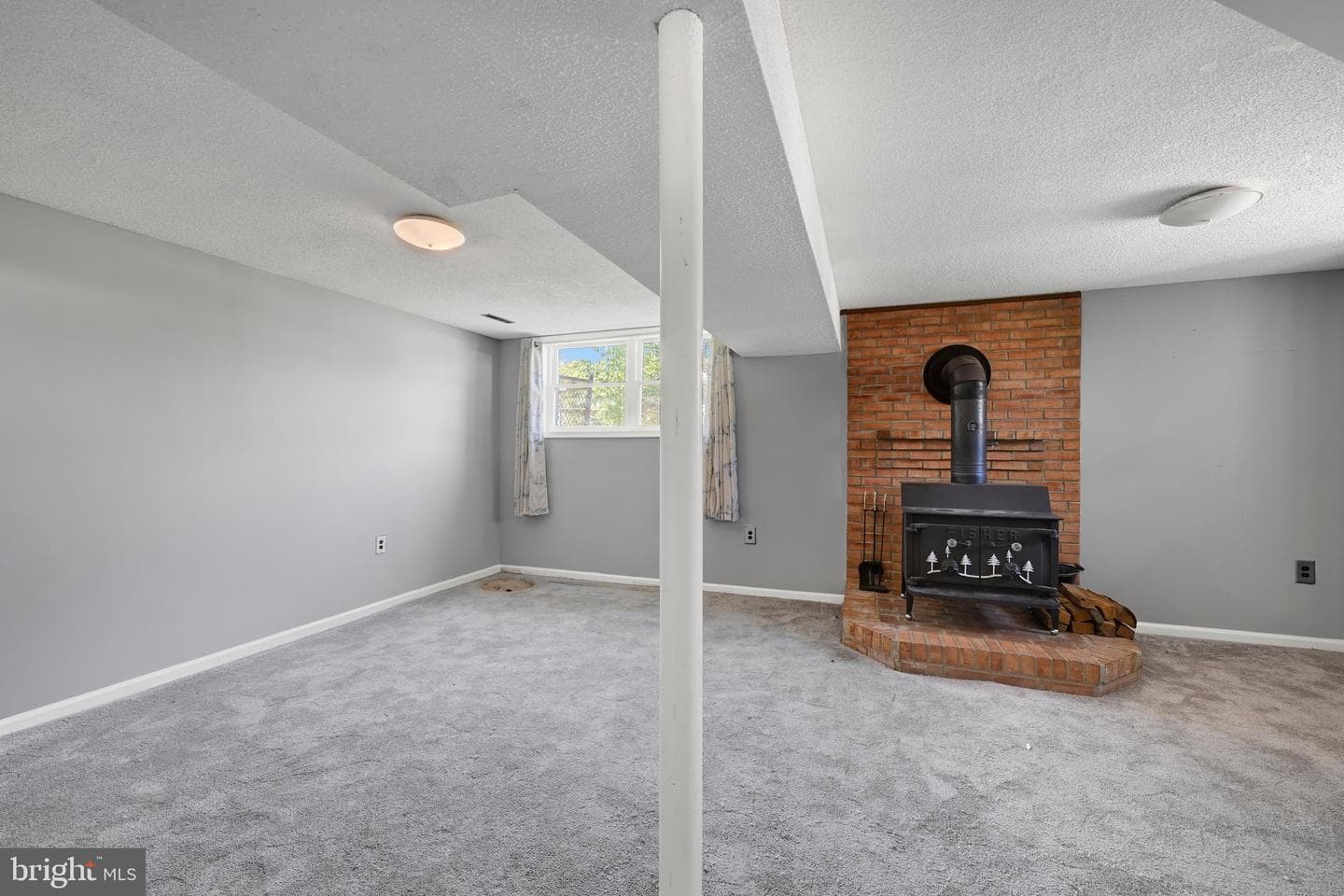 482 Kenora Drive photo 21