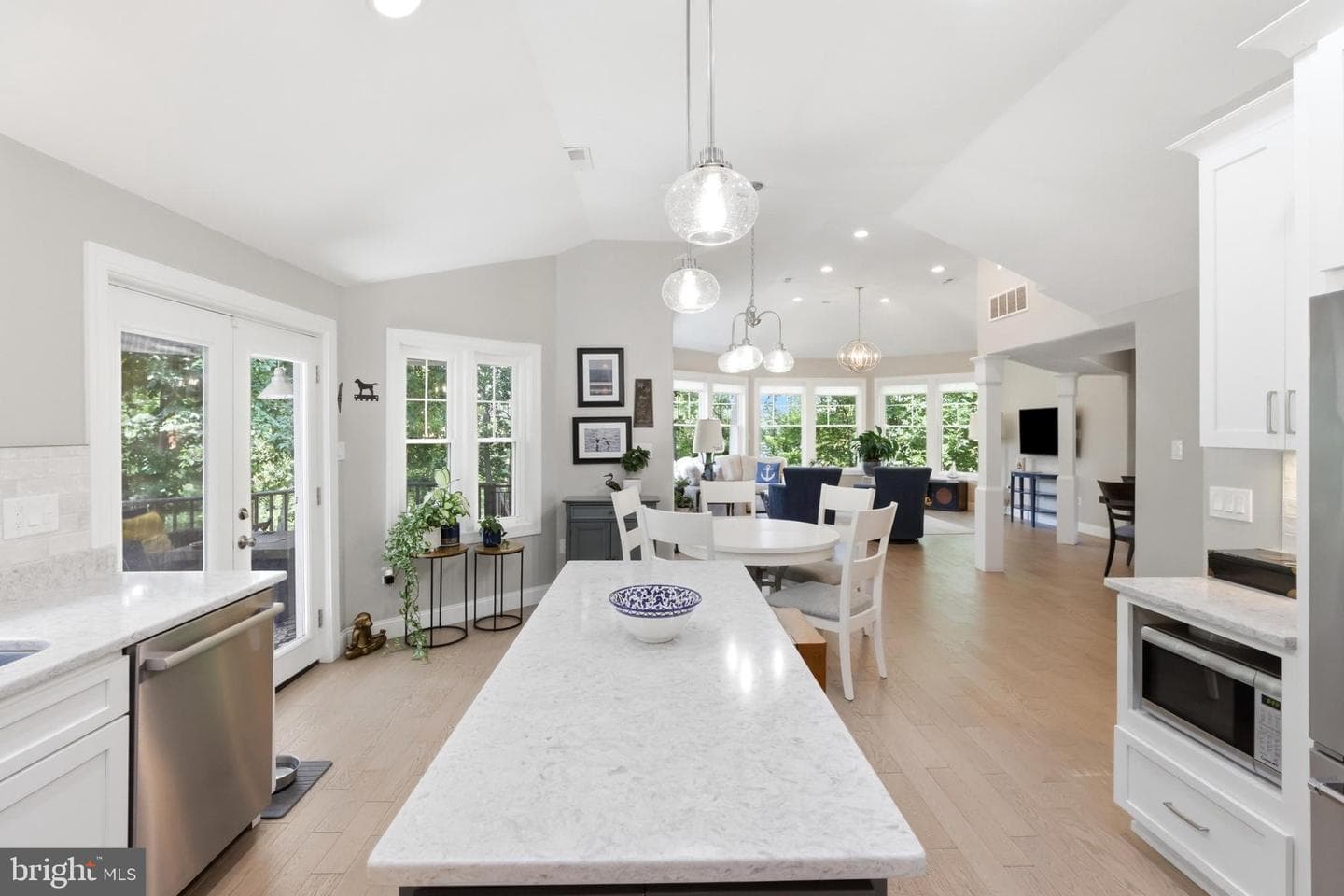 130 Arundel Beach Road photo 9