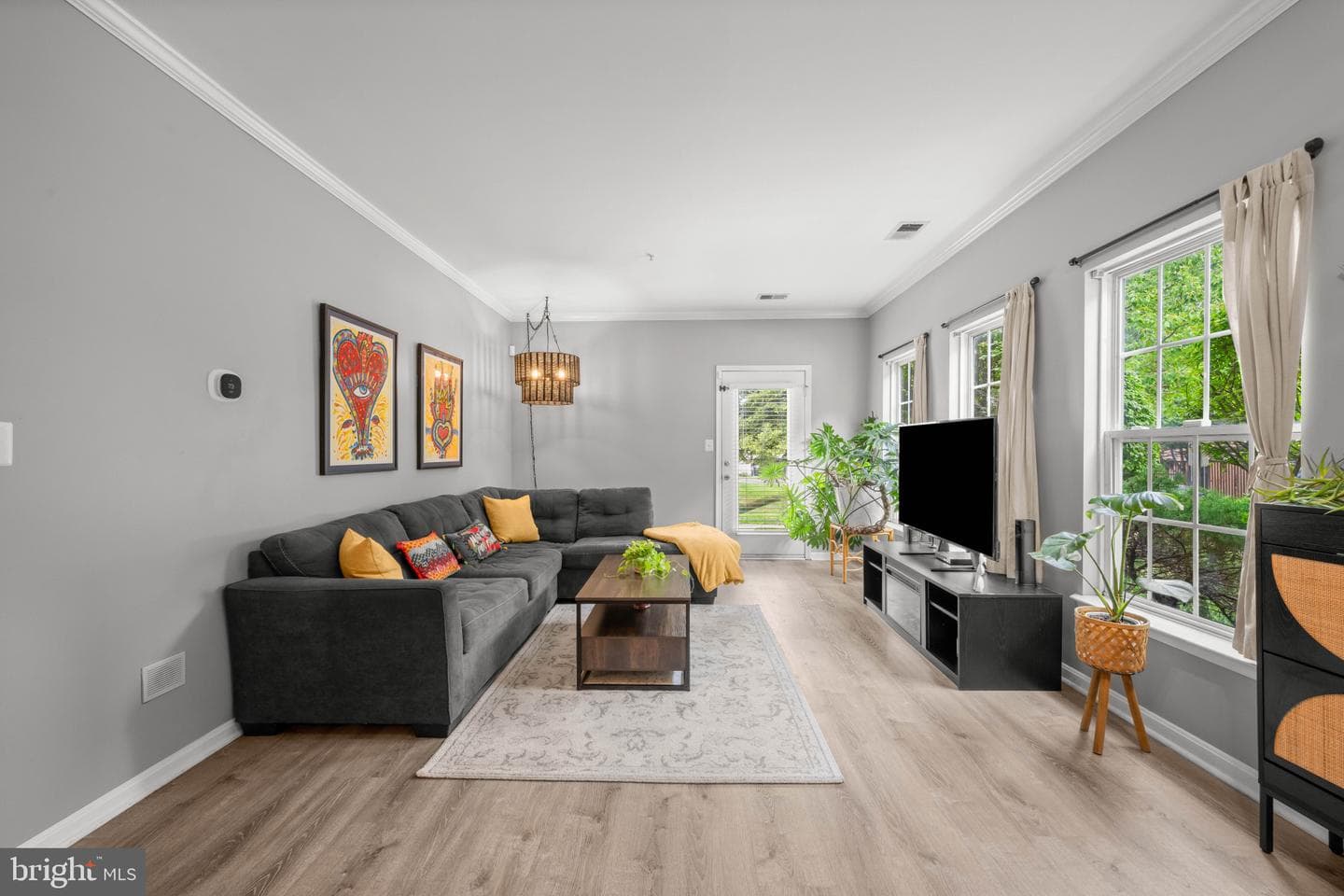 1705 Fallowfield Court photo 4