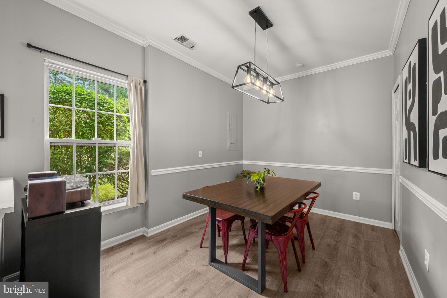 1705 Fallowfield Court photo 9