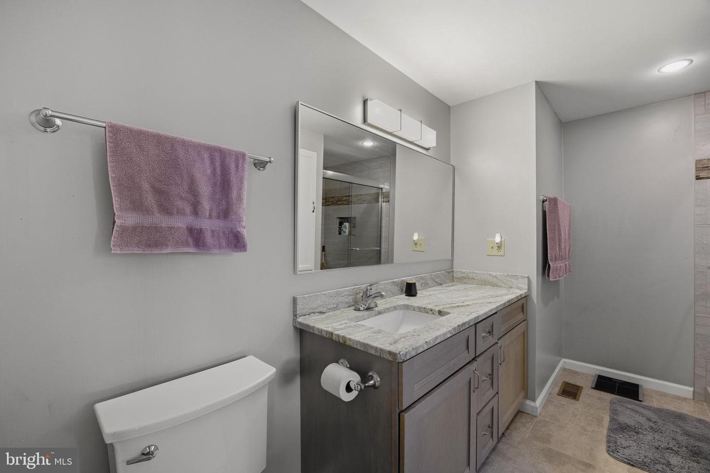 110 W Virginia Avenue photo 26