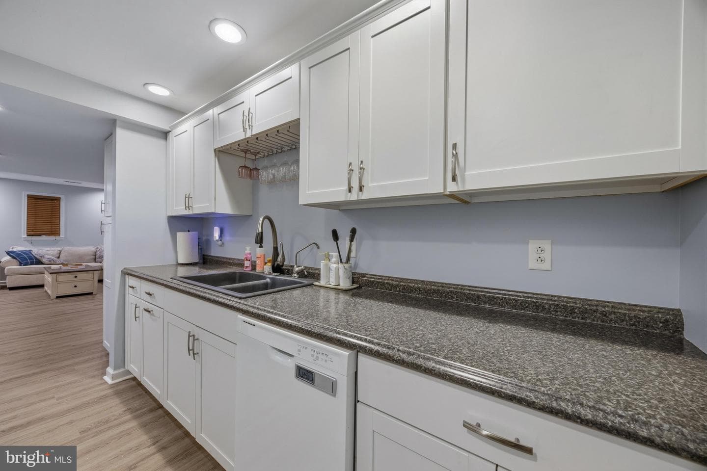 110 W Virginia Avenue photo 35