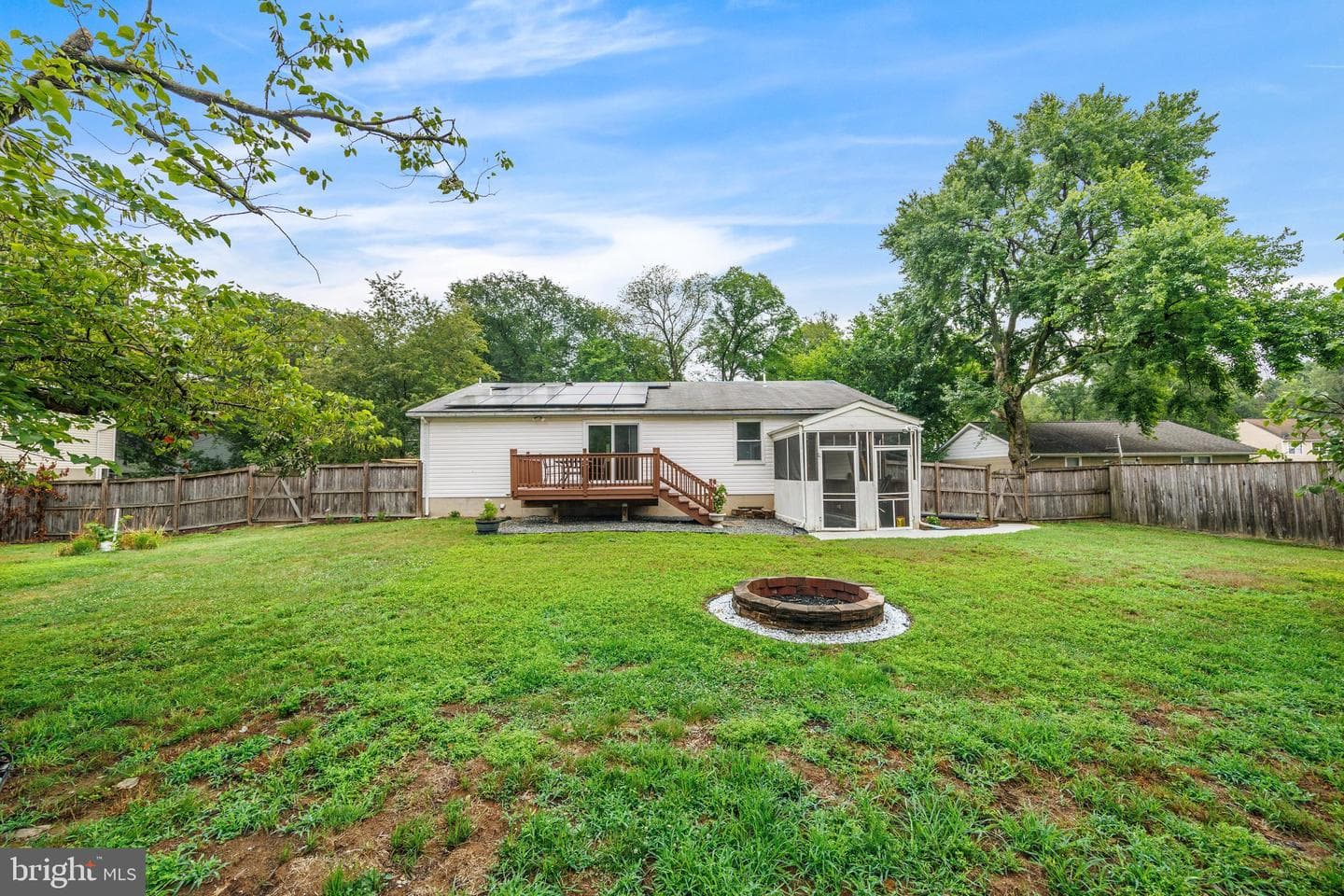 110 W Virginia Avenue photo 49