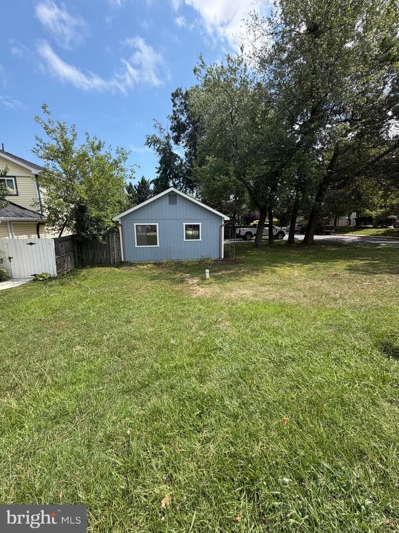 311 Londontown Road photo 4