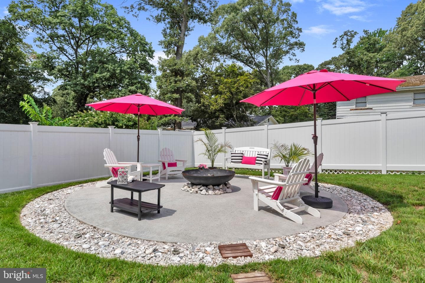 536 Manor Road photo 42